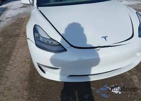 2019 Tesla Model 3 Long Range/Performance z USA, uszkodzony, nr VIN 5YJ3E1EBXKF448104